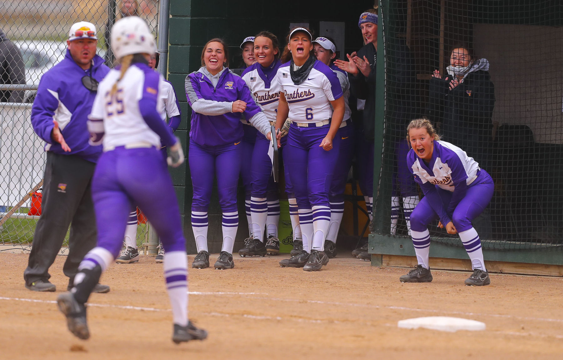 SBall UNI vs. SIU 1